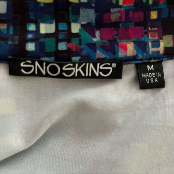 SNOSKINS Zip Jacket Back Hidden Pocket Multi Color Prisms EUC Exercise SZ Med - Picture 6 of 7